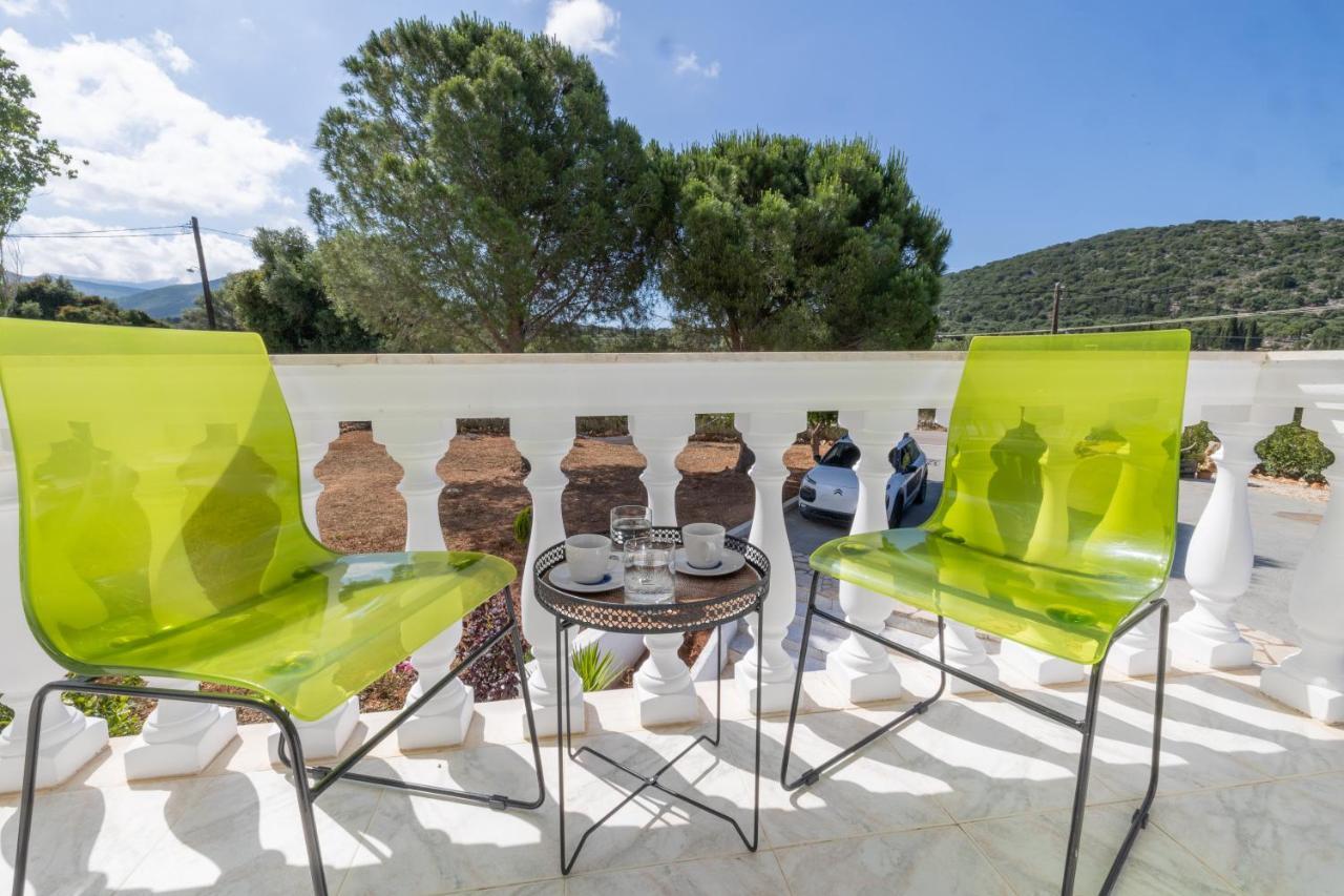 White House Studios & Apartments Argostoli  Exterior photo